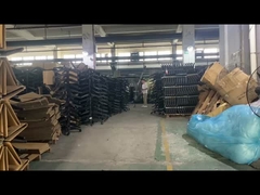 Cadeira de escritório pneumática branca / preta Base giratória com rodas 0,7 kg 105 mm