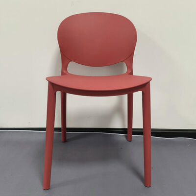 Bom preço Facil de limpar cadeira de plástico moderna cadeira de jantar ideal para escritório cafeteria e casa leve durável design confortável on-line